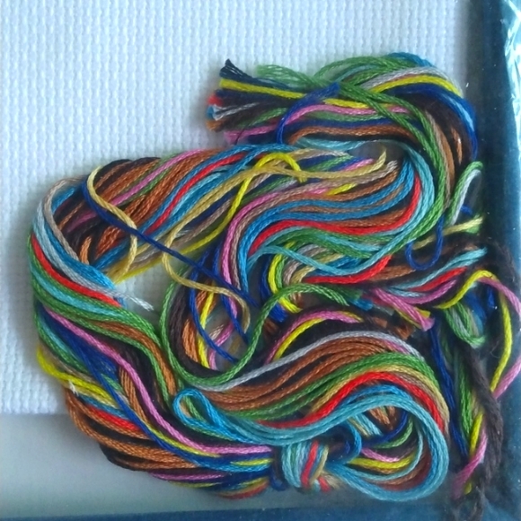 Golden Bee Counted Cross Stitch Kit #60481 HERBS with Frame NIB - Picture 3 of 4